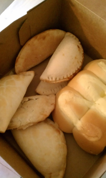 crown bakery milk bread image